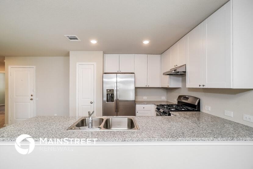 Building Photo - 7803 Blue Gulf Dr