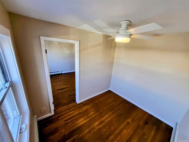 Building Photo - 91-14 95th Ave