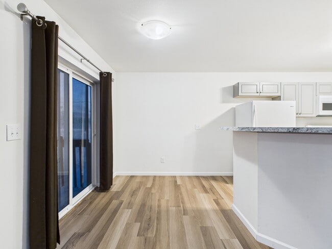 Building Photo - 3905 Tanada Rd