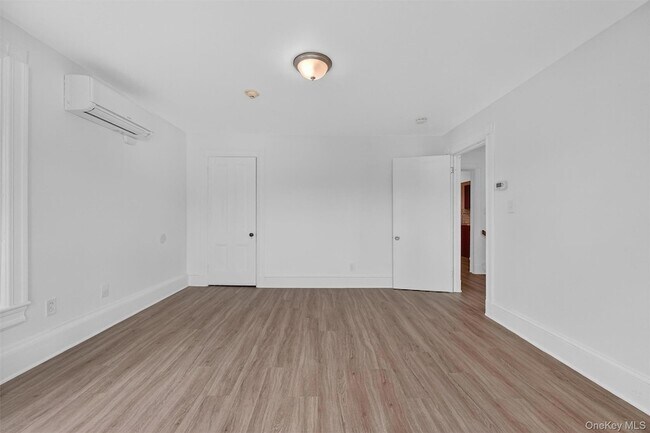 Building Photo - 34 Market St