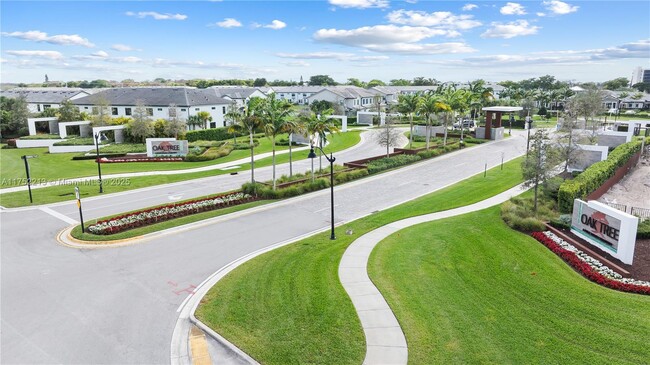 Building Photo - 2102 Appleton Cir N