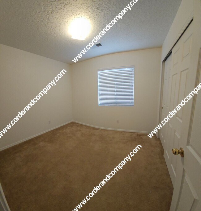 Building Photo - Wonderful 4 Bedroom, 3 Bathroom, 1 Car Gar...