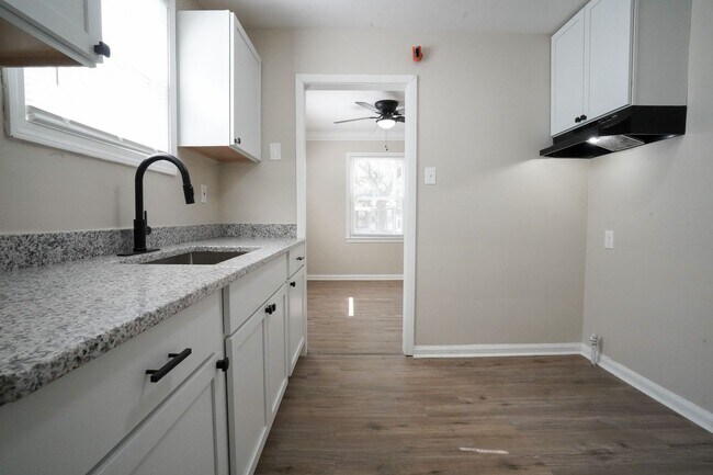 Building Photo - Freshly Renovated 3-Bedroom Home – Quality...