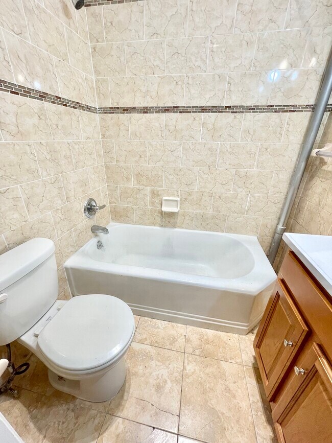 Building Photo - 14112 85th Rd