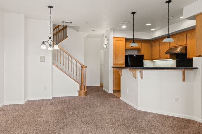 Building Photo - Spacious 3-Bedroom Dublin Townhome with Private Balcony & Fireplace