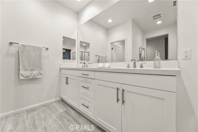 Building Photo - 25187 Golden Maple Dr