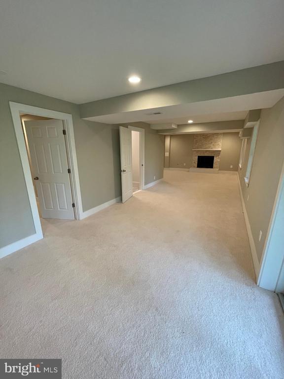 Building Photo - 3428 Reedy Dr