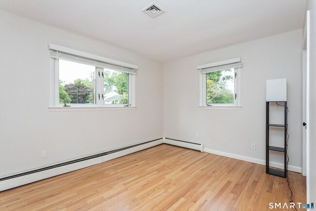 Building Photo - 4 Nappa Ln