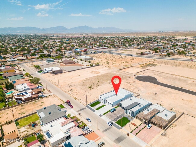 Building Photo - 11337 Ardelle Ave