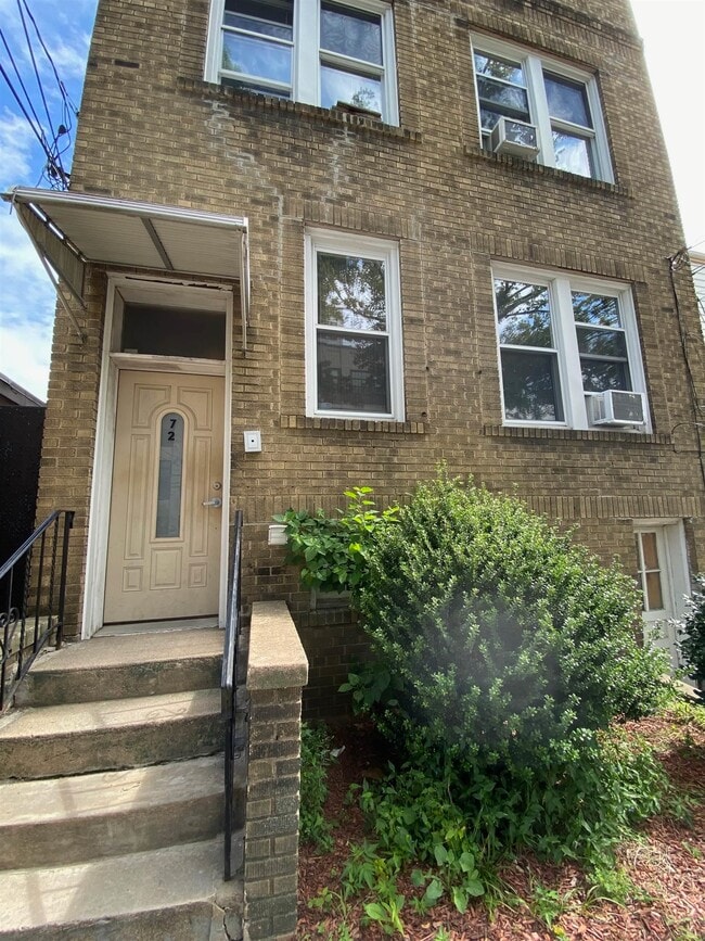 Building Photo - 72 Jefferson Ave