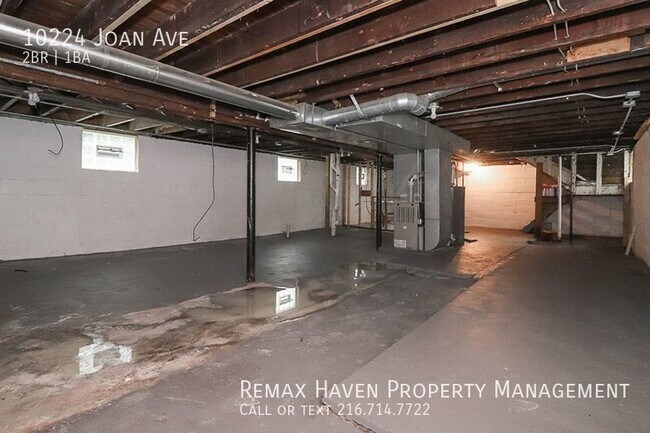 Building Photo - 10224 Joan Ave UP, Cleveland - Spacious 2 ...