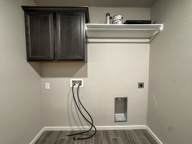 Building Photo - 1212 Ash St