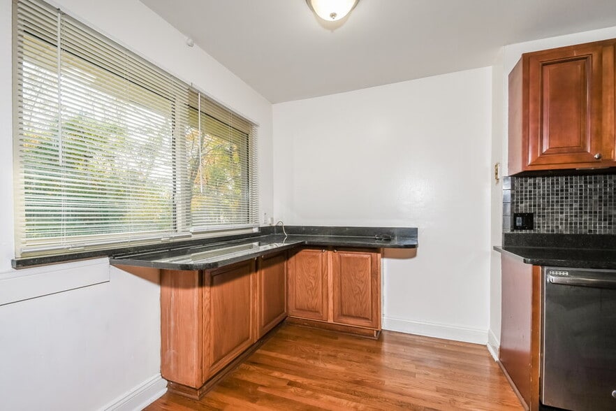 Building Photo - 11166 Prentice Dr