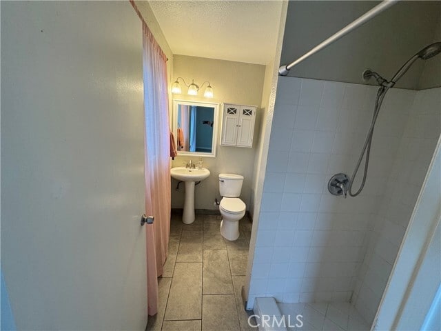 Building Photo - 428 E Montrose St