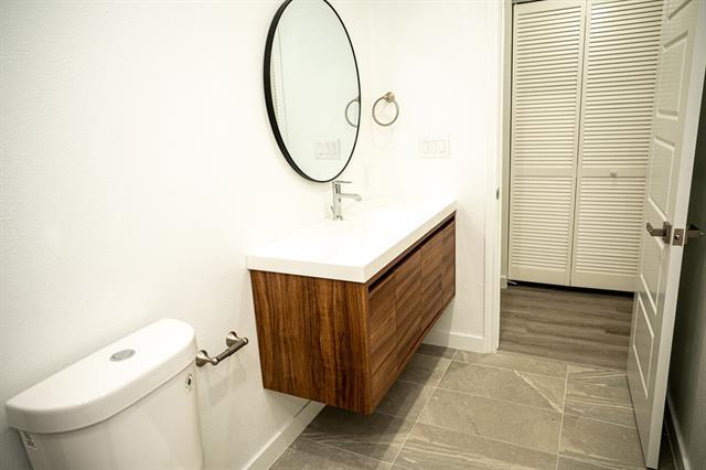 Building Photo - 12607 Gaslite Cir