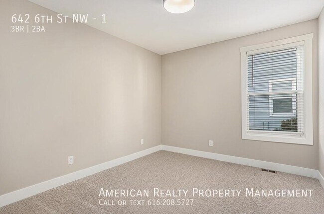 Building Photo - 642 6th St NW