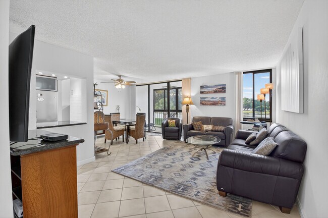 Building Photo - 3604 Bridgewood Dr