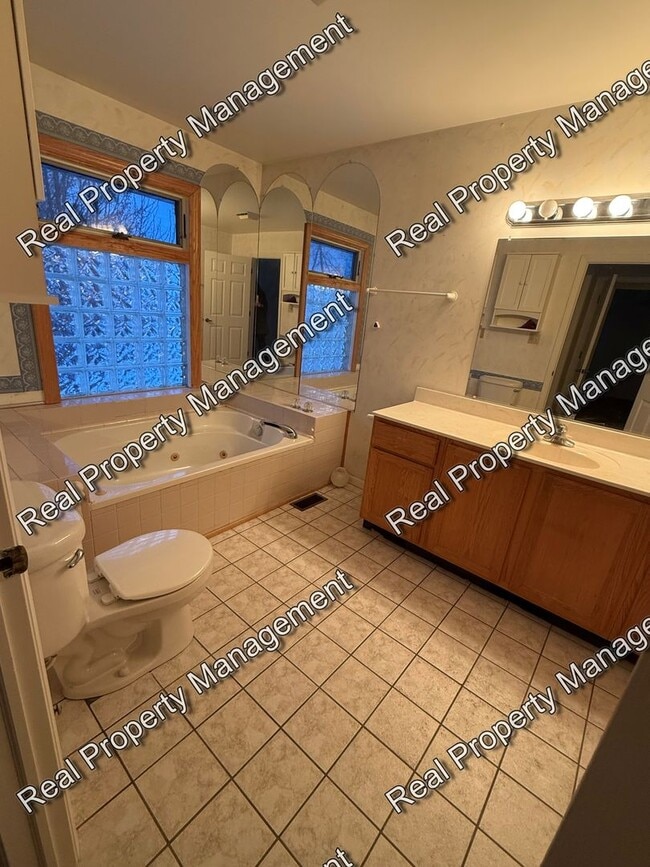 Building Photo - Large Three Bedroom Crown Point Duplex