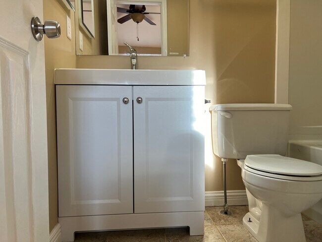 Building Photo - 1412 Nestlewood Ct