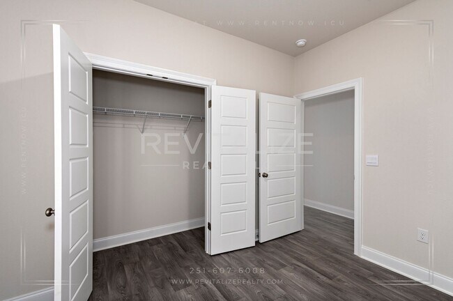 Building Photo - COMING SOON Newly Built 4 Bed 2 Bath Craftsman Home in Spanish Fort with Deck