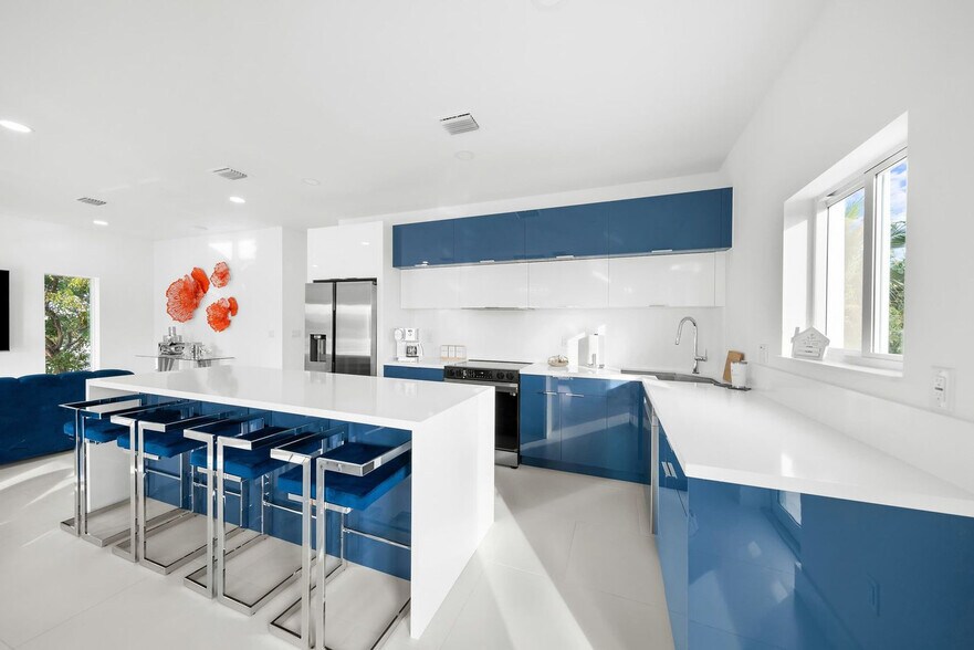 Building Photo - 387 82nd St