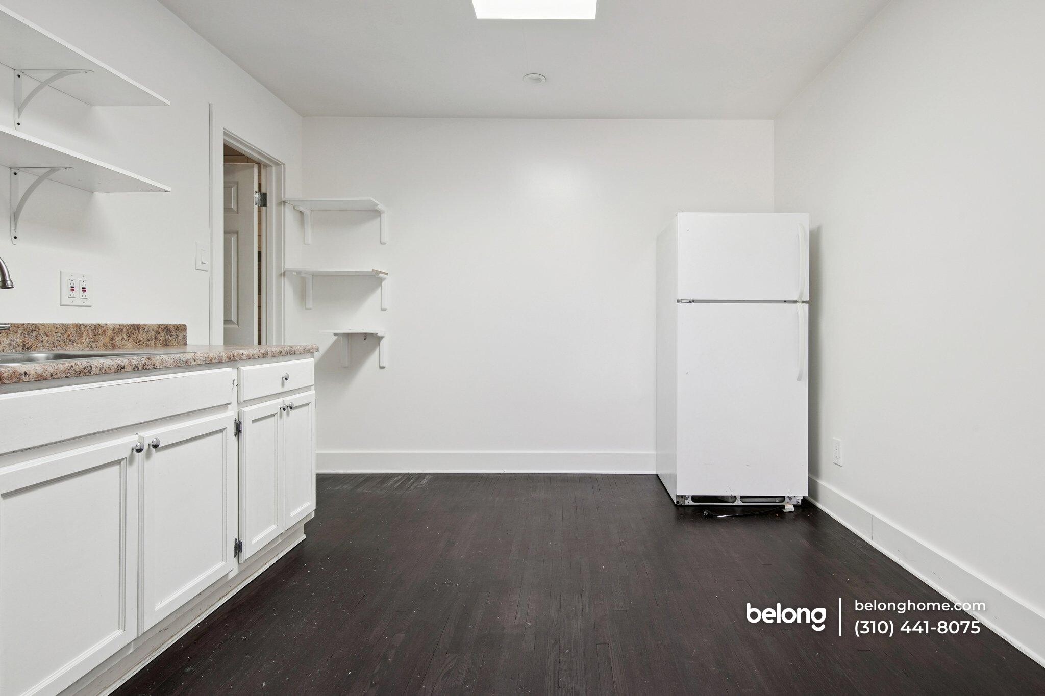 Building Photo - 8630 Stanmoor Dr