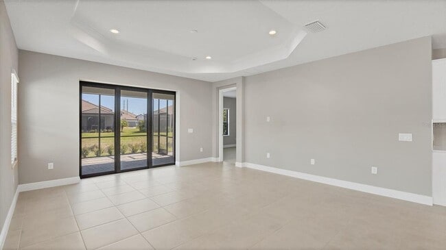 Building Photo - 690 Allora Ave