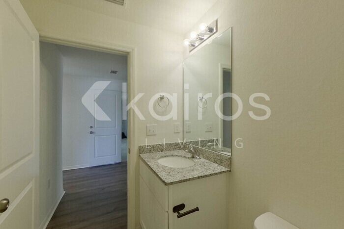 Building Photo - 262 Grenada St NW