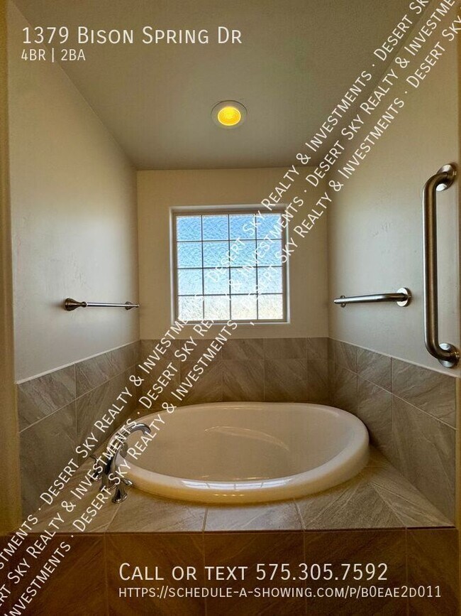 Building Photo - 1379 Bison Spring Dr