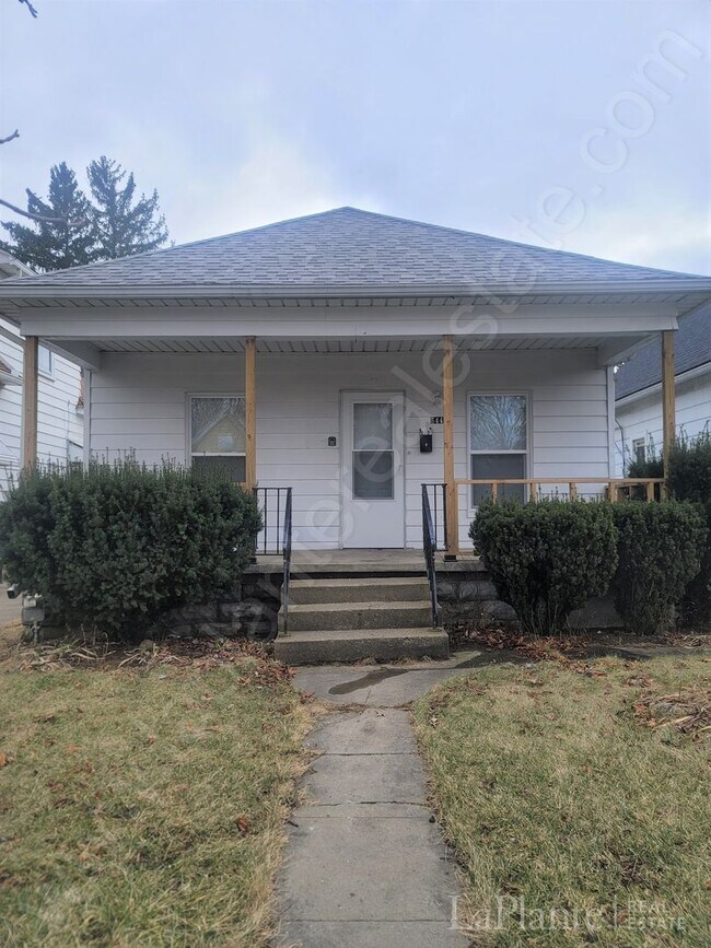 Primary Photo - Cute Single-Story Home for Rent