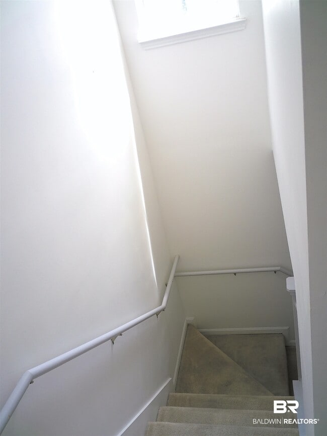 Building Photo - 1517 Regency Rd