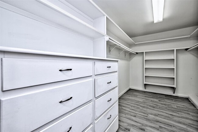 Building Photo - 5319 S Braeswood Blvd