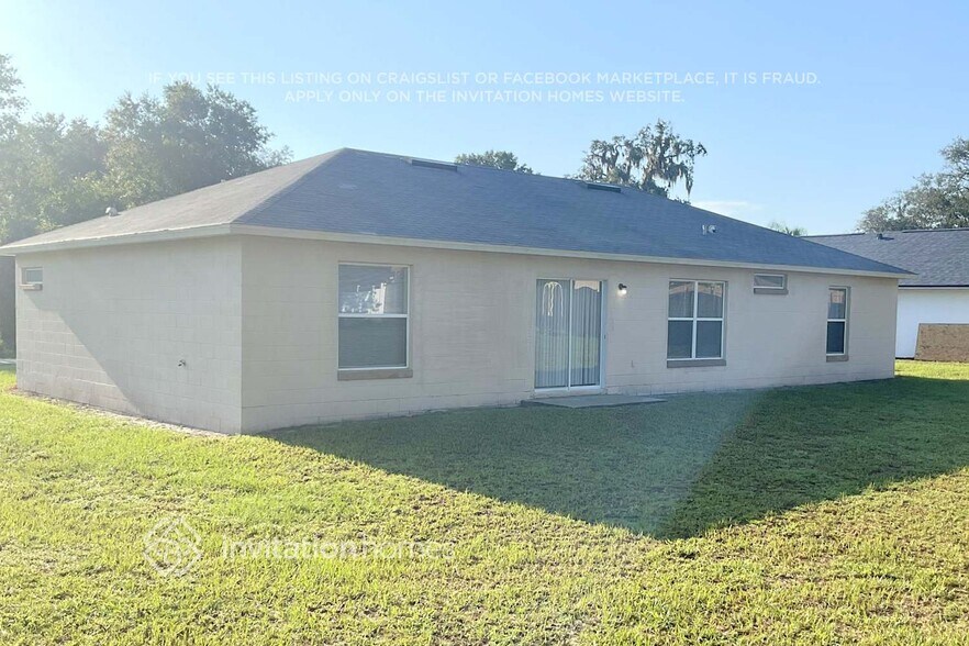 Building Photo - 1300 Navarre Dr