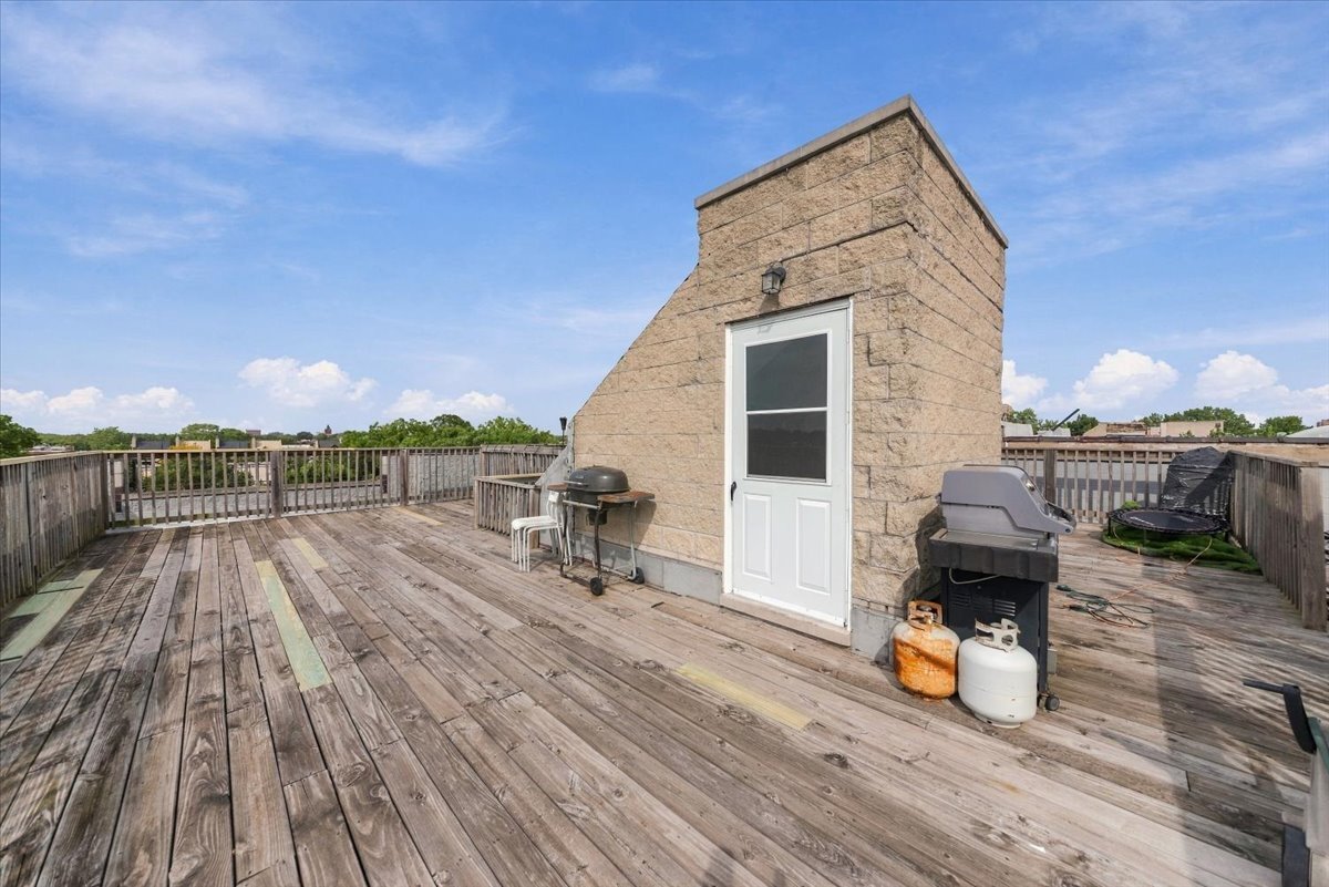 Building Photo - 6531 S Kimbark Ave