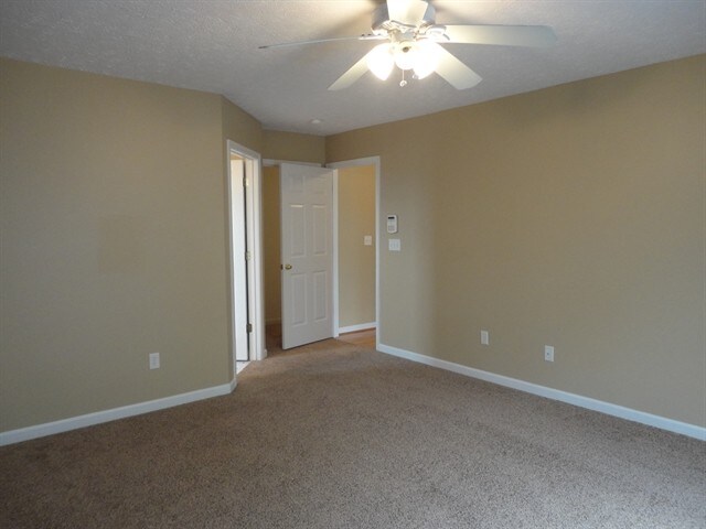 Building Photo - 504 Indian Lake Dr