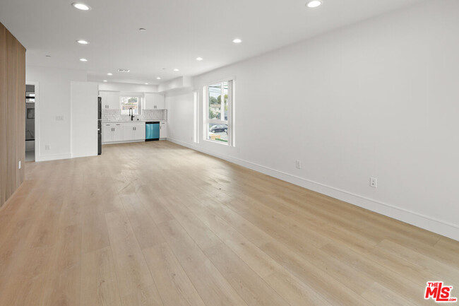 Building Photo - 2700 Fletcher Dr