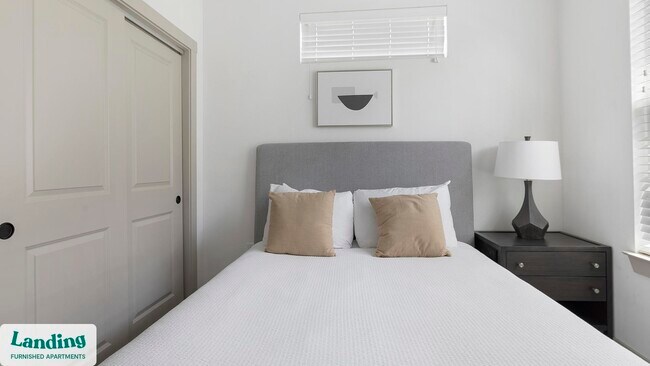 Building Photo - 8220 Horseman Rd