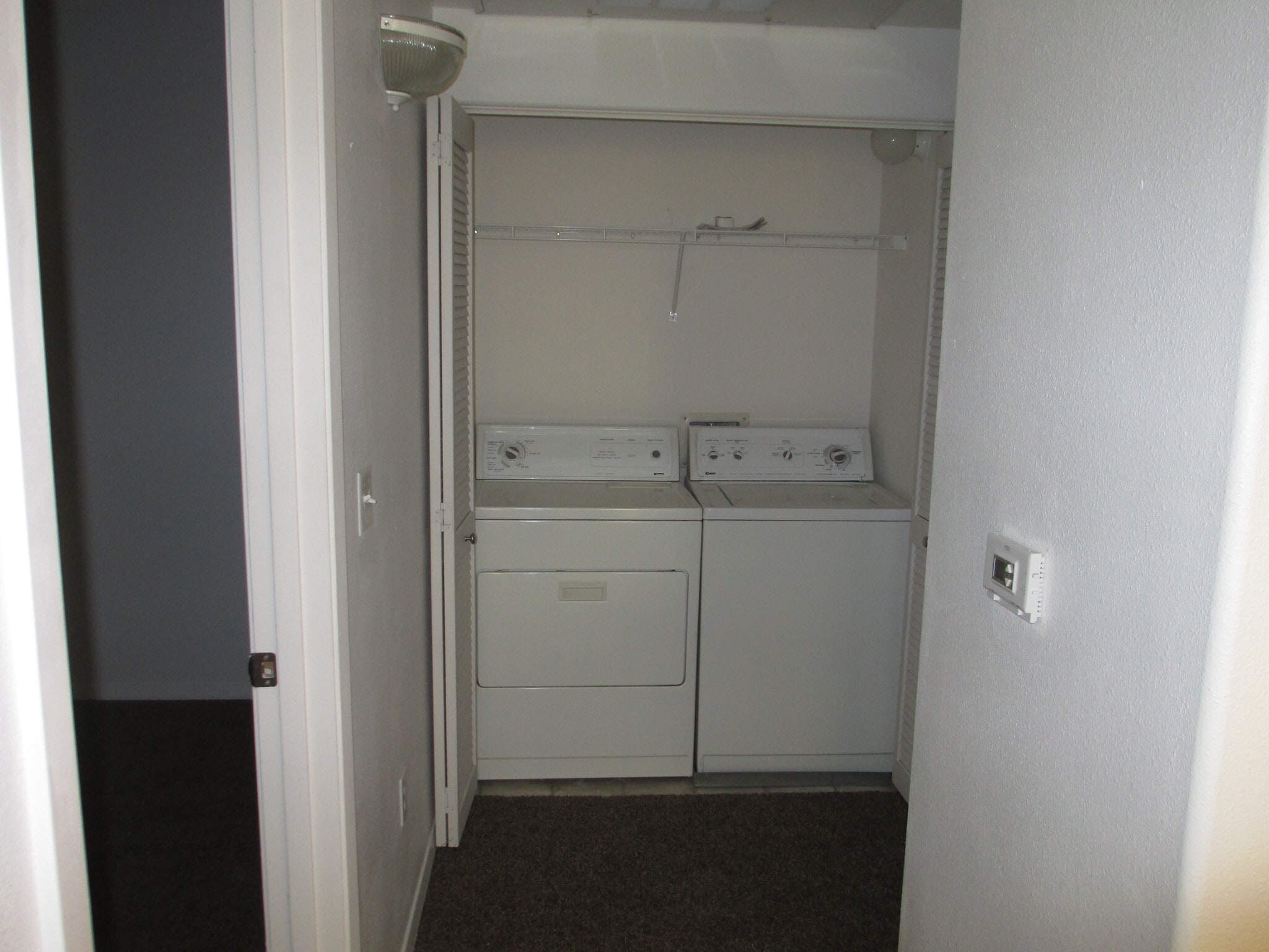 Building Photo - 4200 E Commerce Way