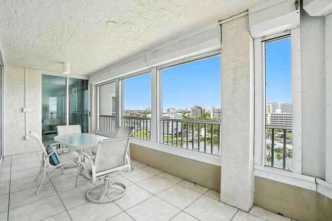 Building Photo - 25 Bluebill Ave