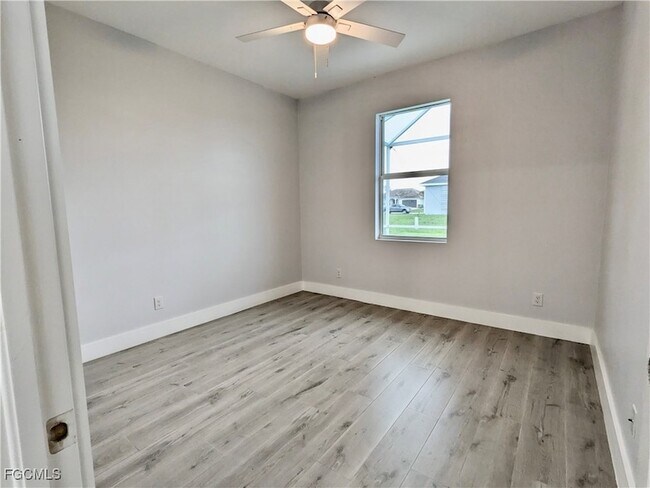 Building Photo - 3027 SW 16th Pl