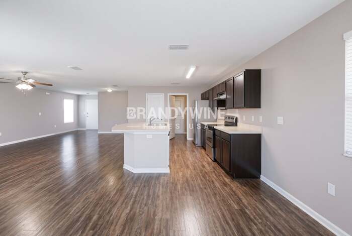 Building Photo - 1832 James Madison Ct