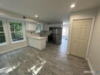 Building Photo - 1083 Whalley Ave