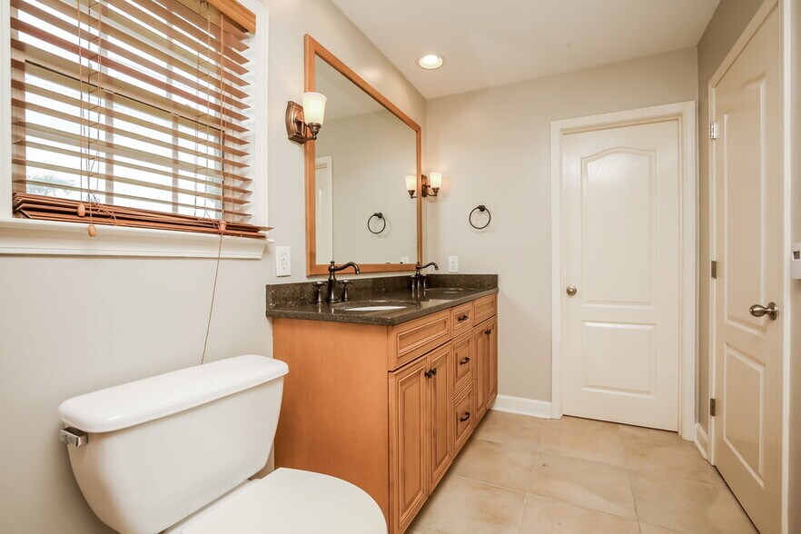 Building Photo - 4021 Wisdom Way