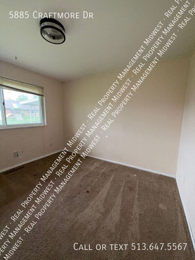Building Photo - 5885 Craftmore Dr