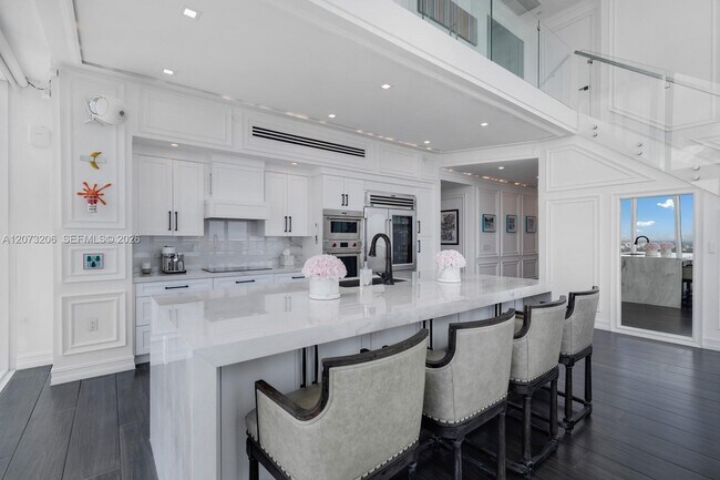 Building Photo - 888 Biscayne Blvd