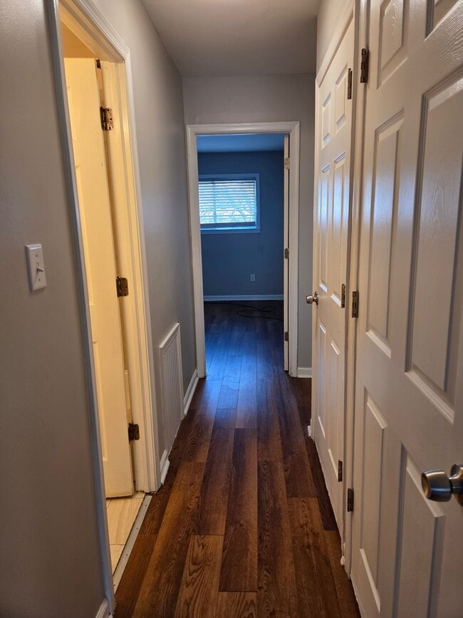 Building Photo - 561 Homestead Rd