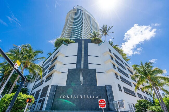 Building Photo - 4401 Collins Ave