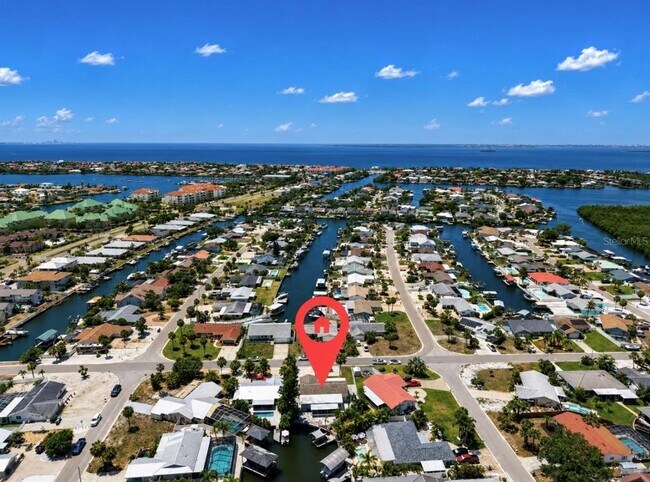 Building Photo - 6513 Abaco Dr