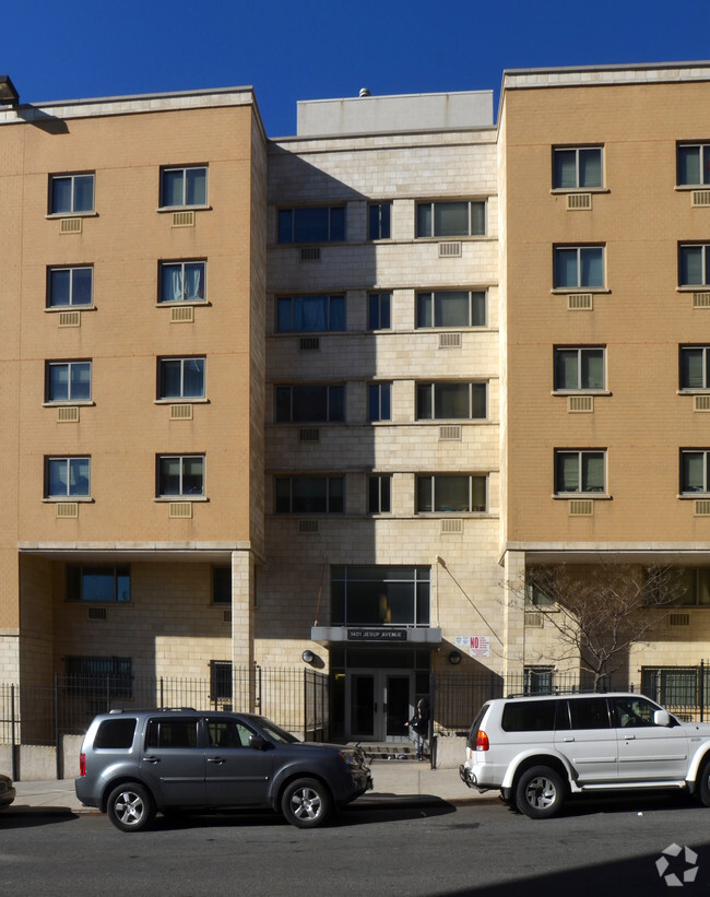 Building Photo - 1401 Jesup Ave