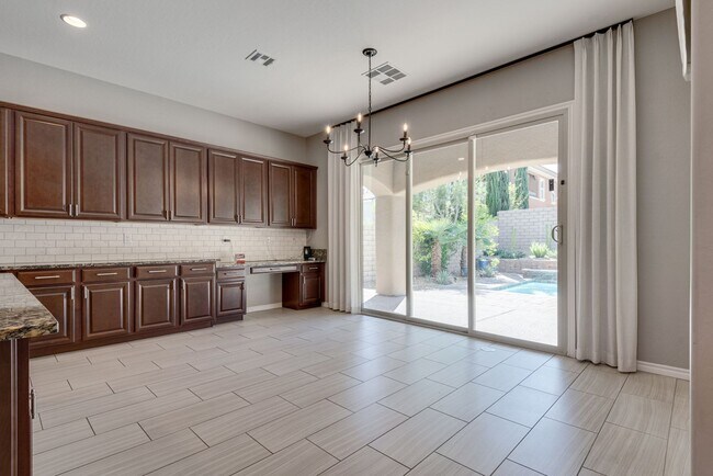 Building Photo - Stunning Summerlin Rental on Private Cul-d...